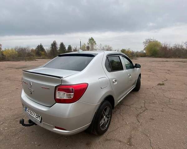 Рено Логан 2013 в Мене на Automoto.ua Серый Рено Логан, объемом двигателя 1.46 л и пробегом 256 тыс. км за 5300 $, фото 6 на Automoto.ua