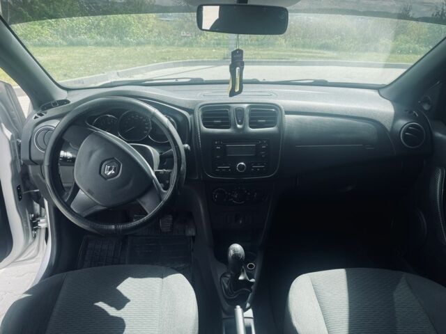 Серый Рено Логан, объемом двигателя 1.1 л и пробегом 198 тыс. км за 4200 $, фото 11 на Automoto.ua