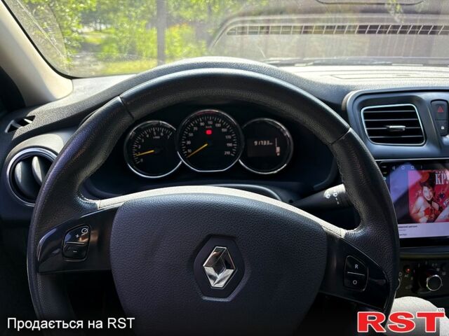Серый Рено Логан, объемом двигателя 1.1 л и пробегом 90 тыс. км за 5600 $, фото 3 на Automoto.ua