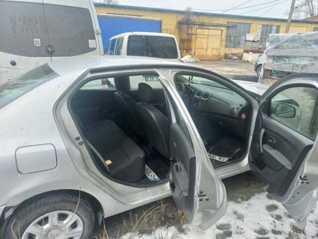 Сірий Рено Логан, об'ємом двигуна 1.1 л та пробігом 119 тис. км за 3024 $, фото 5 на Automoto.ua