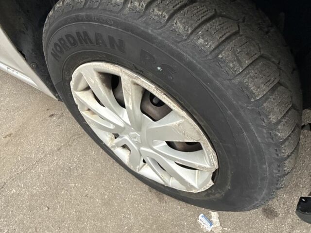 Серый Рено Логан, объемом двигателя 1.6 л и пробегом 300 тыс. км за 2950 $, фото 11 на Automoto.ua