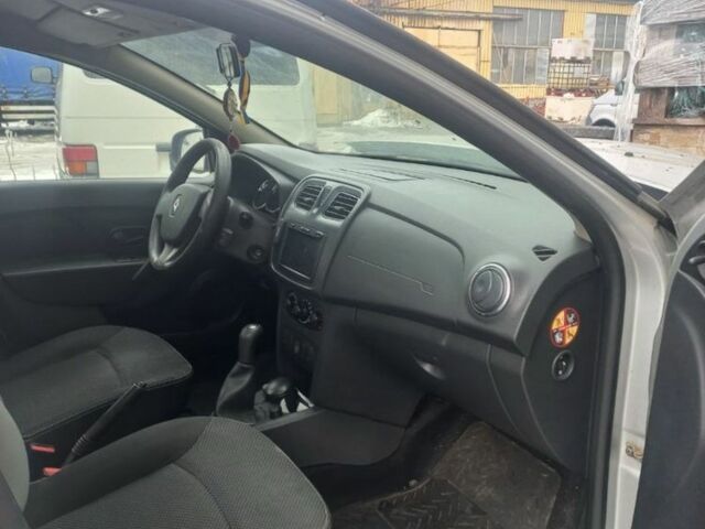Сірий Рено Логан, об'ємом двигуна 1.1 л та пробігом 119 тис. км за 3024 $, фото 8 на Automoto.ua