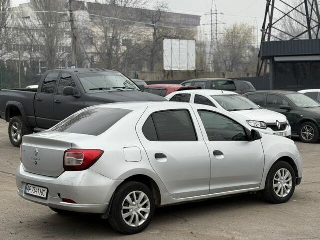 Серый Рено Логан, объемом двигателя 1.6 л и пробегом 300 тыс. км за 2950 $, фото 5 на Automoto.ua