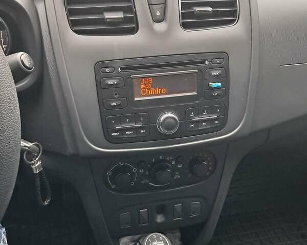 Рено Логан 2014 в Хмельницком на Automoto.ua Серый Рено Логан, объемом двигателя 1.15 л и пробегом 35 тыс. км за 7200 $, фото 20 на Automoto.ua