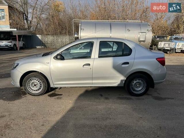 Серый Рено Логан, объемом двигателя 1.1 л и пробегом 58 тыс. км за 5500 $, фото 3 на Automoto.ua