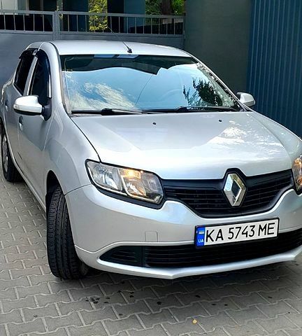 Рено Логан 2014 в Глухове на Automoto.ua Серый Рено Логан, объемом двигателя 1.1 л и пробегом 270 тыс. км за 5300 $, фото 1 на Automoto.ua