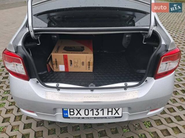 Рено Логан 2014 в Хмельницком на Automoto.ua Серый Рено Логан, объемом двигателя 1.15 л и пробегом 35 тыс. км за 7200 $, фото 13 на Automoto.ua