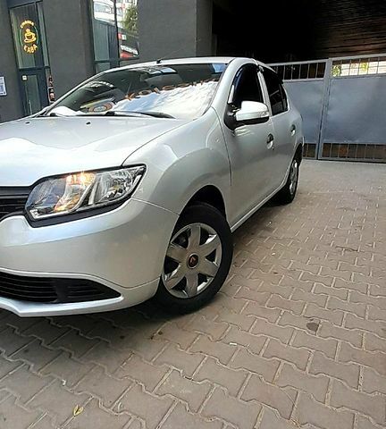 Рено Логан 2014 в Глухове на Automoto.ua Серый Рено Логан, объемом двигателя 1.1 л и пробегом 270 тыс. км за 5300 $, фото 12 на Automoto.ua