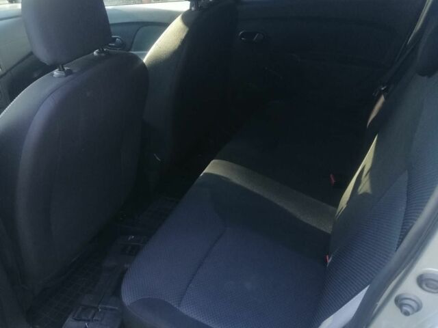 Серый Рено Логан, объемом двигателя 1.5 л и пробегом 200 тыс. км за 6999 $, фото 6 на Automoto.ua