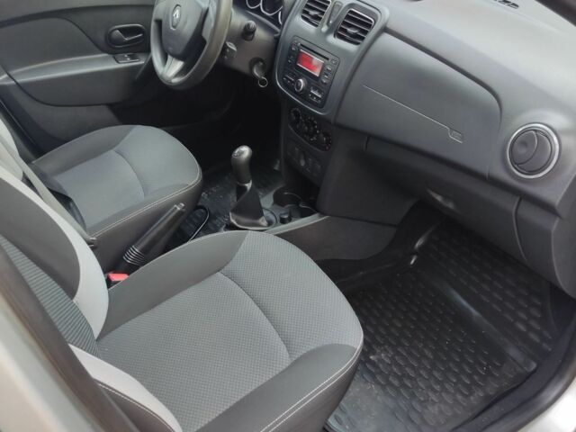 Серый Рено Логан, объемом двигателя 1.1 л и пробегом 118 тыс. км за 6400 $, фото 6 на Automoto.ua