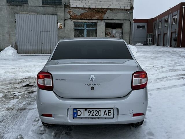 Серый Рено Логан, объемом двигателя 1.5 л и пробегом 289 тыс. км за 7000 $, фото 1 на Automoto.ua