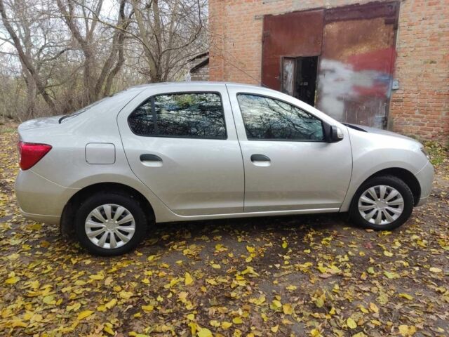 Серый Рено Логан, объемом двигателя 1.1 л и пробегом 118 тыс. км за 6400 $, фото 2 на Automoto.ua