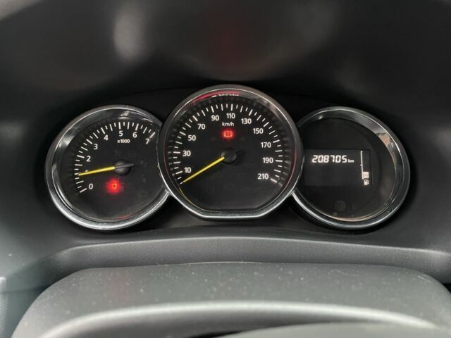 Сірий Рено Логан, об'ємом двигуна 1.5 л та пробігом 208 тис. км за 5200 $, фото 5 на Automoto.ua