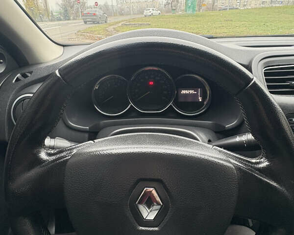 Сірий Рено Логан, об'ємом двигуна 1.15 л та пробігом 300 тис. км за 3800 $, фото 12 на Automoto.ua