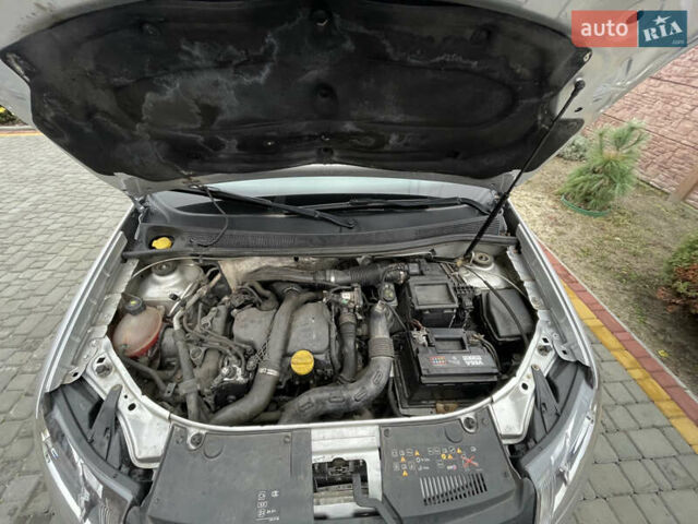 Серый Рено Логан, объемом двигателя 1.46 л и пробегом 208 тыс. км за 5150 $, фото 11 на Automoto.ua