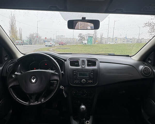 Сірий Рено Логан, об'ємом двигуна 1.15 л та пробігом 300 тис. км за 3800 $, фото 11 на Automoto.ua