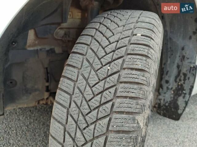 Серый Рено Логан, объемом двигателя 1.5 л и пробегом 172 тыс. км за 7300 $, фото 6 на Automoto.ua