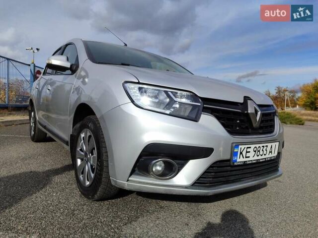 Серый Рено Логан, объемом двигателя 1.5 л и пробегом 172 тыс. км за 7300 $, фото 9 на Automoto.ua