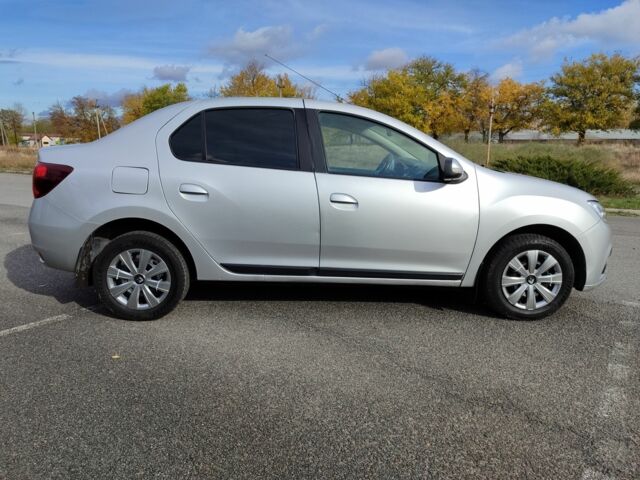 Рено Логан 2016 в Синельниковом на Automoto.ua Серый Рено Логан, объемом двигателя 1.5 л и пробегом 172 тыс. км за 7300 $, фото 12 на Automoto.ua