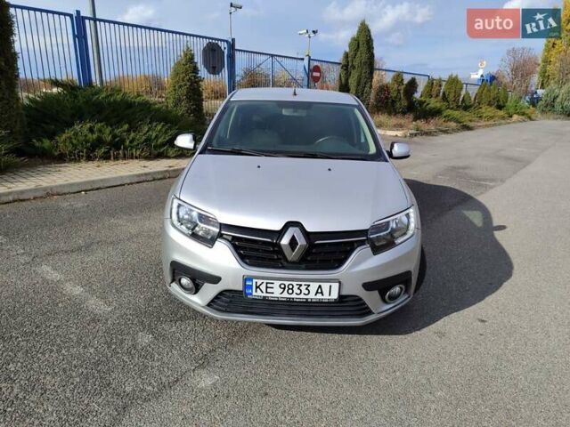 Серый Рено Логан, объемом двигателя 1.5 л и пробегом 172 тыс. км за 7300 $, фото 1 на Automoto.ua