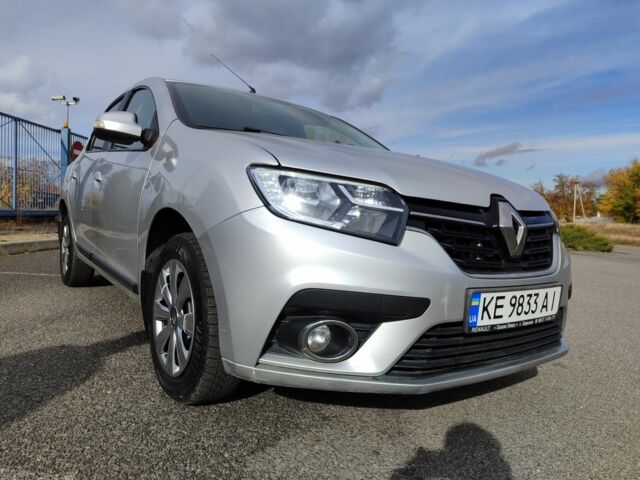 Рено Логан 2016 в Синельниковом на Automoto.ua Серый Рено Логан, объемом двигателя 1.5 л и пробегом 172 тыс. км за 7300 $, фото 10 на Automoto.ua