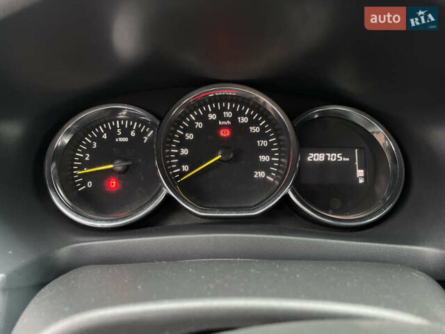 Серый Рено Логан, объемом двигателя 1.46 л и пробегом 208 тыс. км за 5150 $, фото 10 на Automoto.ua