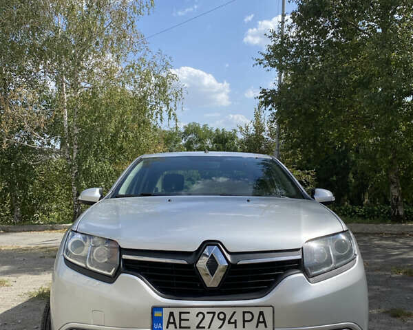 Серый Рено Логан, объемом двигателя 1.5 л и пробегом 270 тыс. км за 7200 $, фото 17 на Automoto.ua