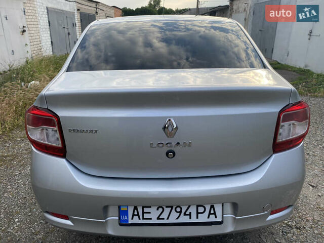Серый Рено Логан, объемом двигателя 1.5 л и пробегом 270 тыс. км за 7200 $, фото 10 на Automoto.ua