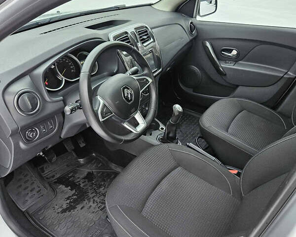 Сірий Рено Логан, об'ємом двигуна 1.46 л та пробігом 360 тис. км за 6500 $, фото 9 на Automoto.ua