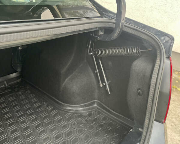 Сірий Рено Логан, об'ємом двигуна 1.46 л та пробігом 80 тис. км за 10000 $, фото 12 на Automoto.ua