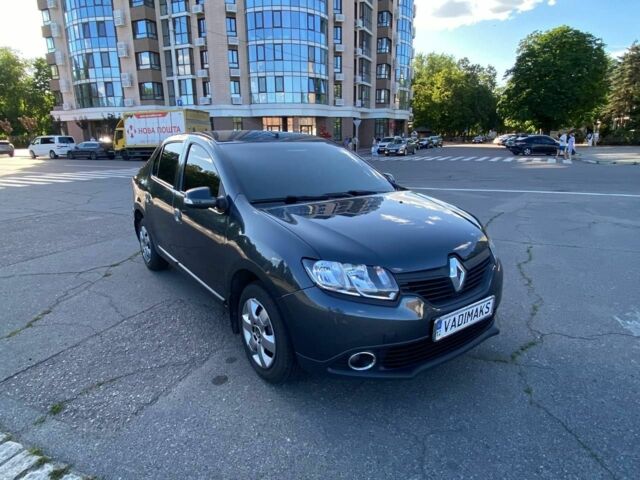 Серый Рено Логан, объемом двигателя 1 л и пробегом 50 тыс. км за 7300 $, фото 3 на Automoto.ua