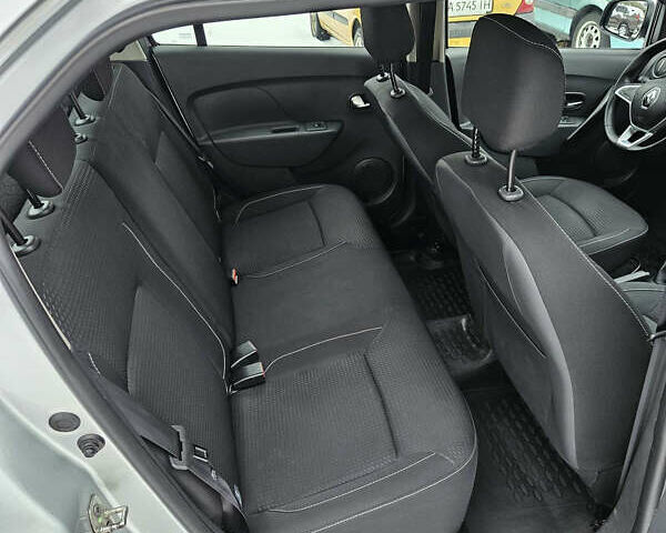 Сірий Рено Логан, об'ємом двигуна 1.46 л та пробігом 360 тис. км за 6500 $, фото 7 на Automoto.ua