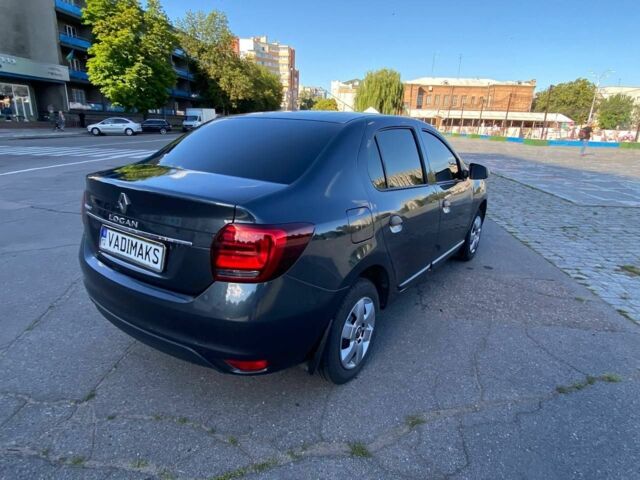Серый Рено Логан, объемом двигателя 1 л и пробегом 50 тыс. км за 7300 $, фото 2 на Automoto.ua