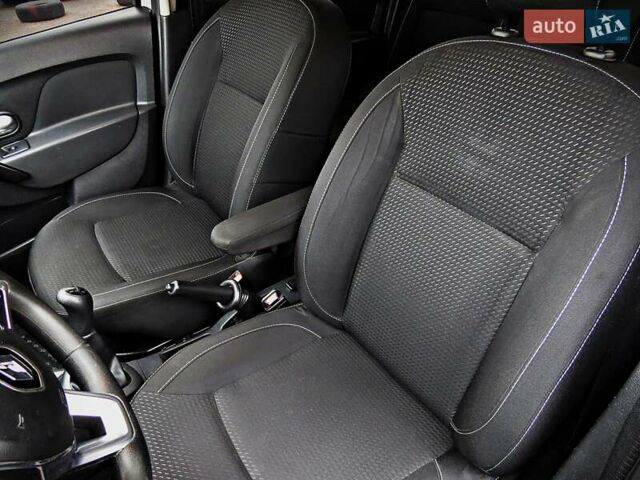 Серый Рено Логан, объемом двигателя 0.9 л и пробегом 148 тыс. км за 6000 $, фото 6 на Automoto.ua