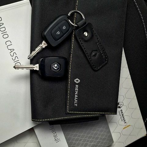 Сірий Рено Логан, об'ємом двигуна 1.5 л та пробігом 75 тис. км за 8970 $, фото 72 на Automoto.ua