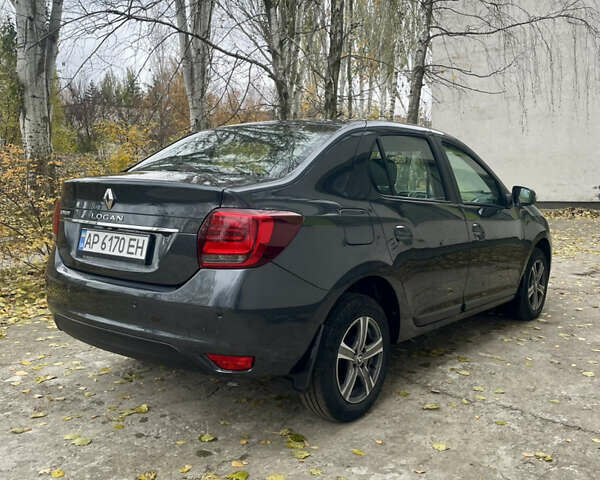 Сірий Рено Логан, об'ємом двигуна 1.46 л та пробігом 80 тис. км за 10000 $, фото 3 на Automoto.ua