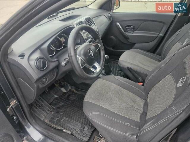 Серый Рено Логан, объемом двигателя 1.46 л и пробегом 150 тыс. км за 7700 $, фото 12 на Automoto.ua