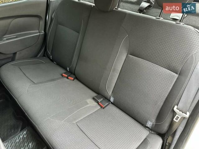 Сірий Рено Логан, об'ємом двигуна 1.46 л та пробігом 230 тис. км за 7700 $, фото 53 на Automoto.ua