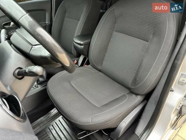 Сірий Рено Логан, об'ємом двигуна 1.46 л та пробігом 230 тис. км за 7700 $, фото 36 на Automoto.ua