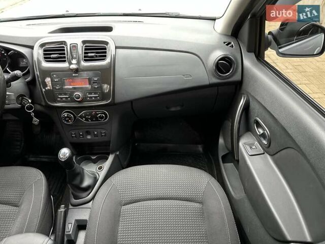Сірий Рено Логан, об'ємом двигуна 1.46 л та пробігом 230 тис. км за 7700 $, фото 29 на Automoto.ua