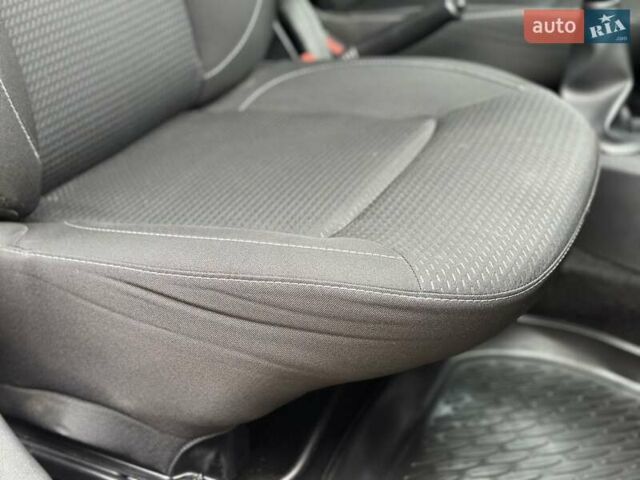 Сірий Рено Логан, об'ємом двигуна 1.46 л та пробігом 230 тис. км за 7700 $, фото 49 на Automoto.ua