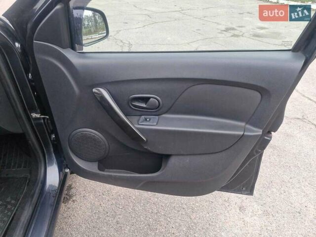 Серый Рено Логан, объемом двигателя 1.46 л и пробегом 150 тыс. км за 7700 $, фото 13 на Automoto.ua