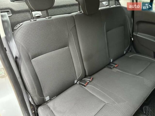 Сірий Рено Логан, об'ємом двигуна 1.46 л та пробігом 230 тис. км за 7700 $, фото 51 на Automoto.ua