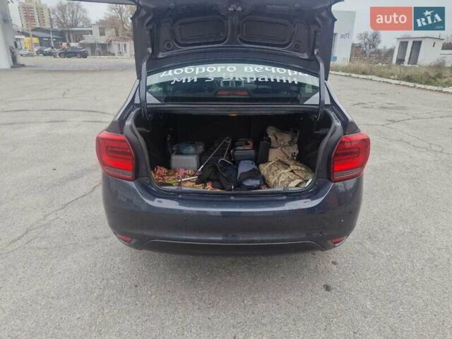 Серый Рено Логан, объемом двигателя 1.46 л и пробегом 150 тыс. км за 7700 $, фото 18 на Automoto.ua