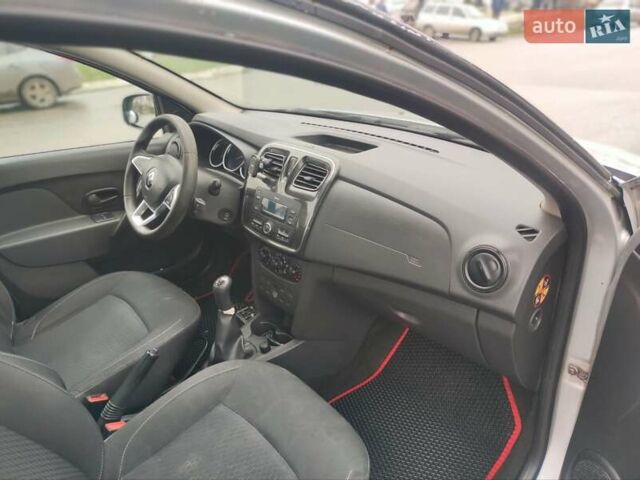 Серый Рено Логан, объемом двигателя 1.46 л и пробегом 400 тыс. км за 4300 $, фото 6 на Automoto.ua