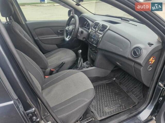 Серый Рено Логан, объемом двигателя 1.46 л и пробегом 150 тыс. км за 7700 $, фото 15 на Automoto.ua