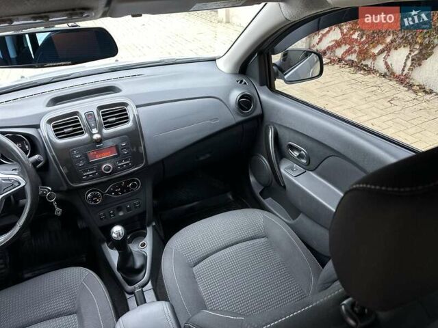 Сірий Рено Логан, об'ємом двигуна 1.46 л та пробігом 230 тис. км за 7700 $, фото 26 на Automoto.ua