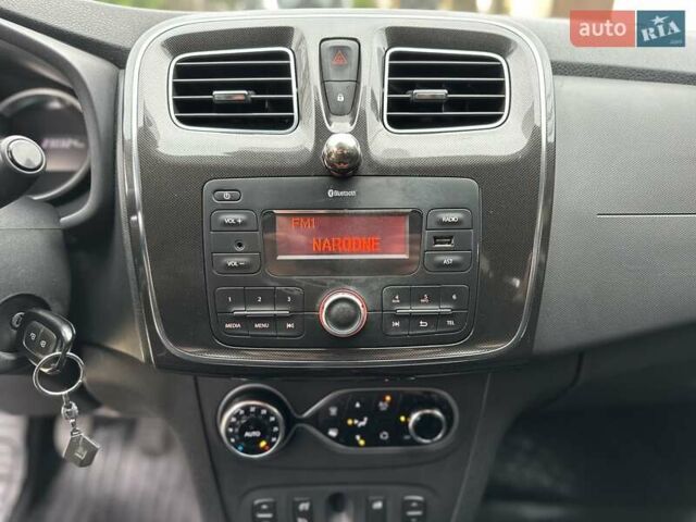 Сірий Рено Логан, об'ємом двигуна 1.46 л та пробігом 230 тис. км за 7700 $, фото 43 на Automoto.ua