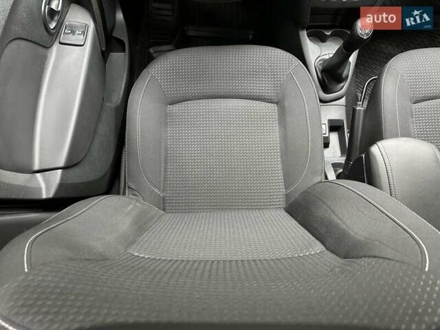Сірий Рено Логан, об'ємом двигуна 1.46 л та пробігом 230 тис. км за 7700 $, фото 30 на Automoto.ua