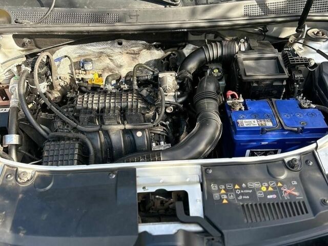 Сірий Рено Логан, об'ємом двигуна 1 л та пробігом 65 тис. км за 5500 $, фото 4 на Automoto.ua